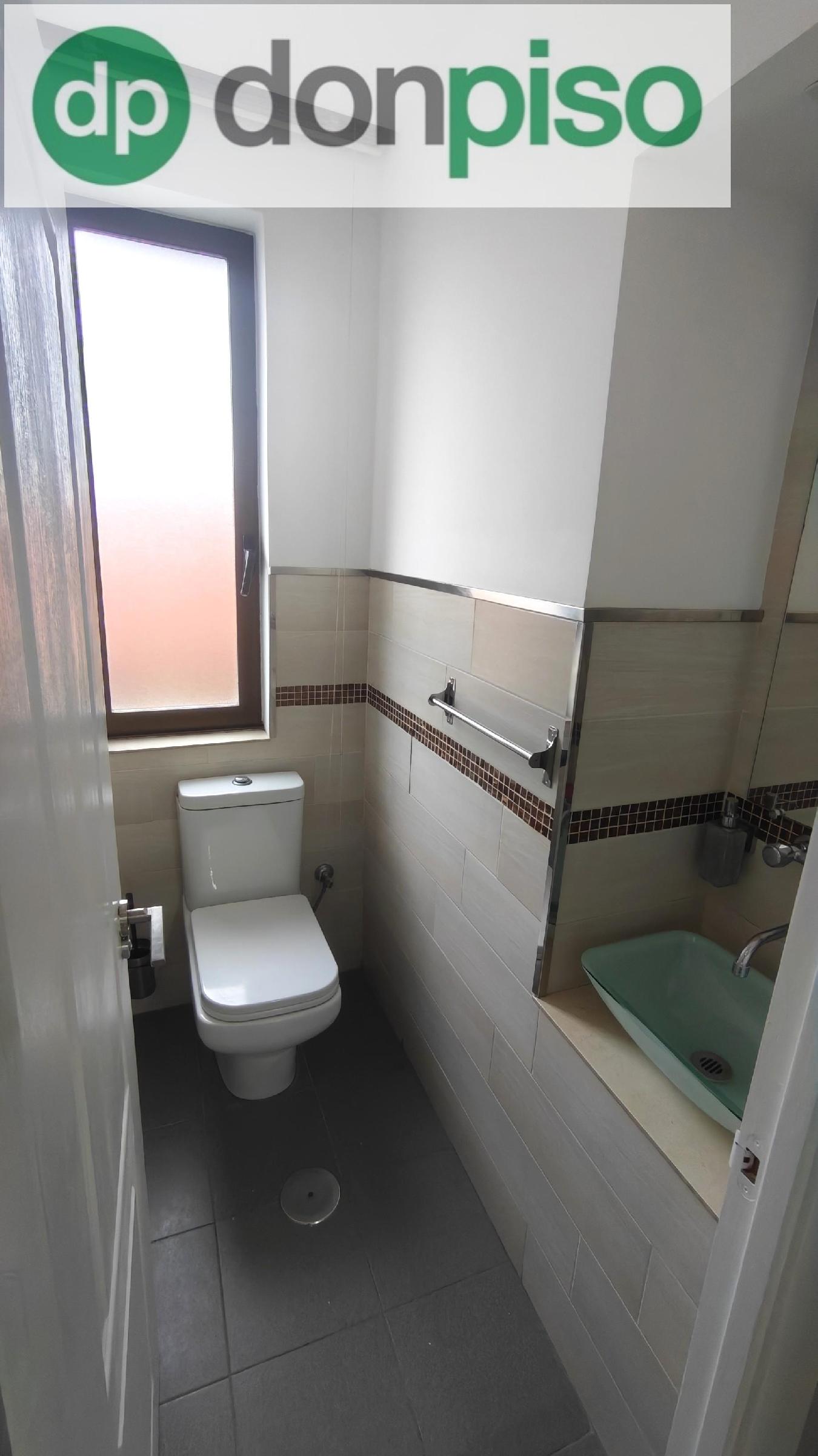 Imagen 22 Piso en venta en Torrelavega / Frente al Parque de la Llama 