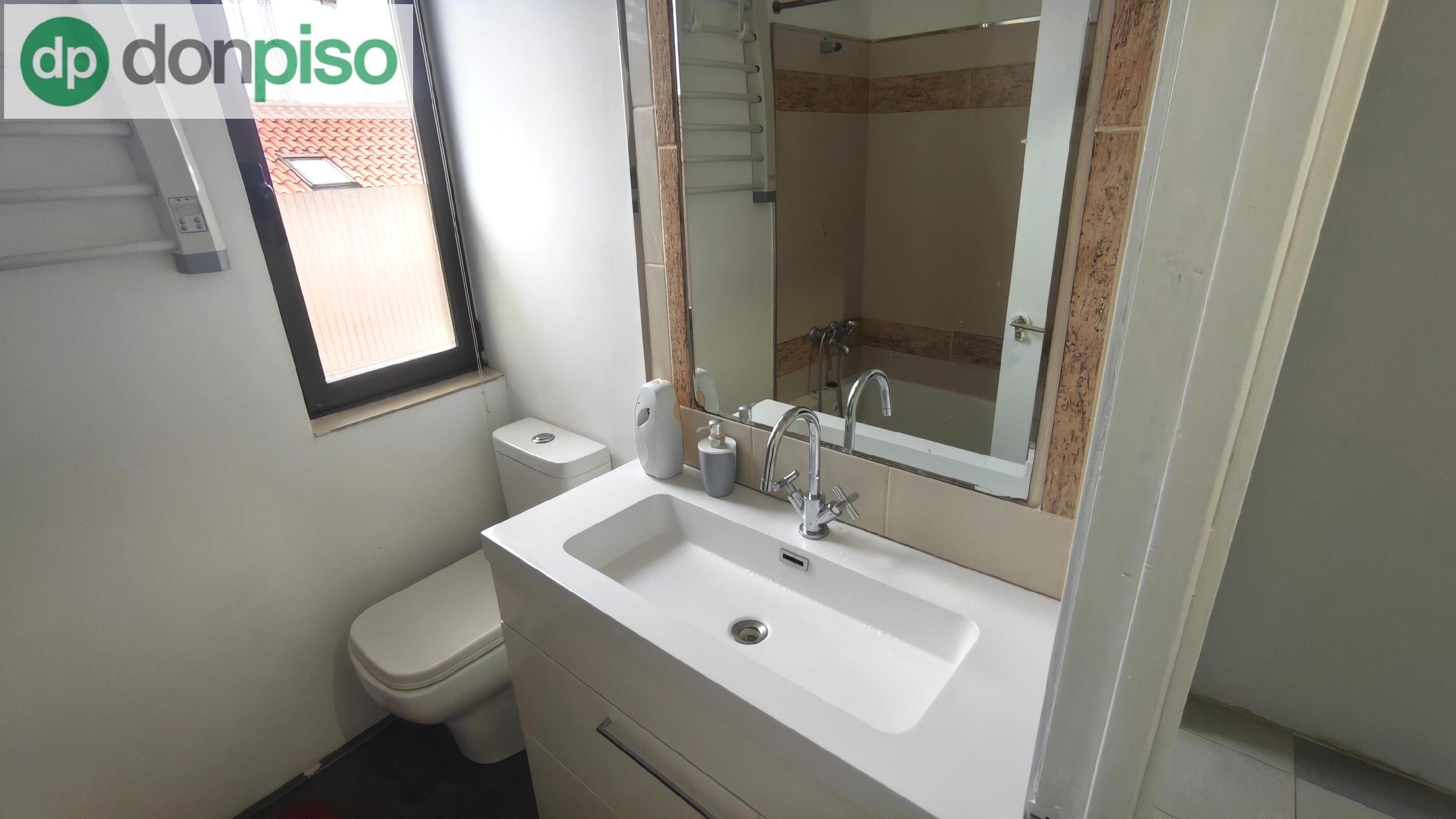 Imagen 25 Piso en venta en Torrelavega / Frente al Parque de la Llama 