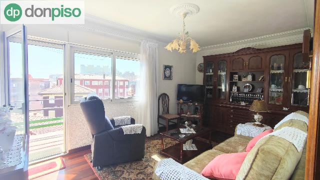 Imagen 2 Inmueble 301619 - Piso en venta en Santander / Cerca de la Plaza de Numancia 