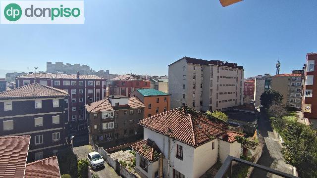 Imagen 1 Inmueble 301619 - Piso en venta en Santander / Cerca de la Plaza de Numancia 