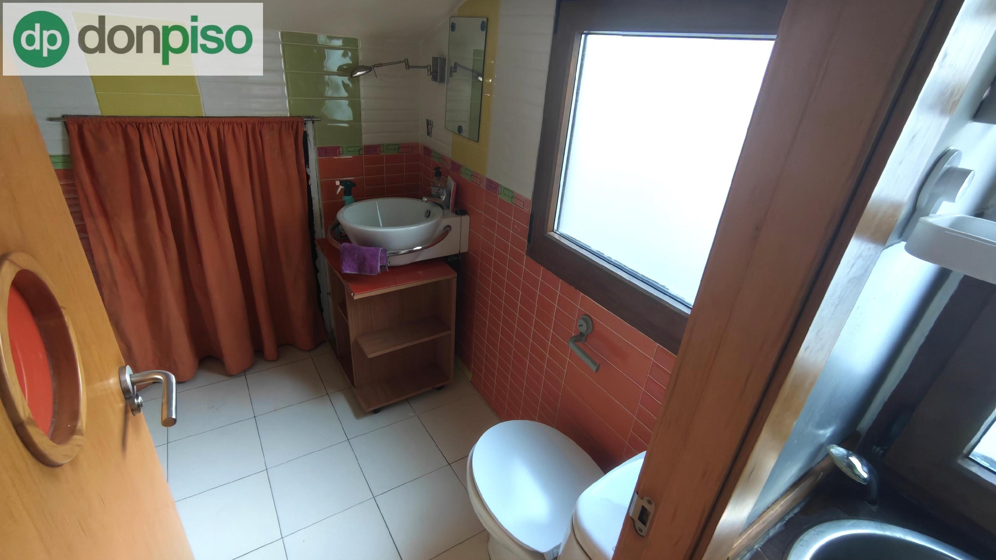 Imagen 7 Piso en venta en Torrelavega / Cerca de La Estación de Tren 