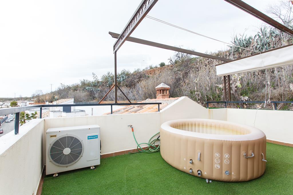 Imagen 7 Casa Pareada en venta en Granada / Ctra Sierra Nevada