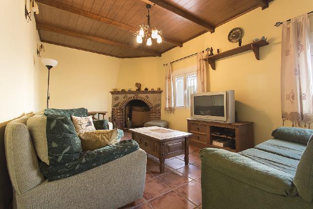 Imagen 1 Inmueble 251893 - Casa en venta en Alamedilla / Cerca de la Parroquia de la Anunciación