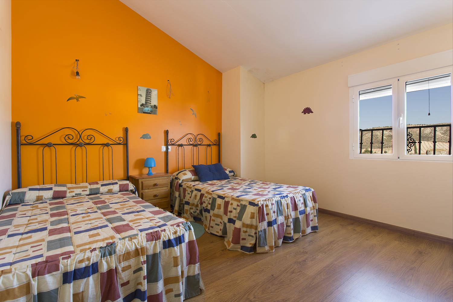 Imagen 15 Casa en venta en Alamedilla / Cerca de la Parroquia de la Anunciación