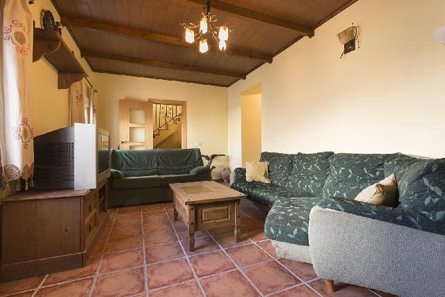 Imagen 3 Inmueble 251893 - Casa en venta en Alamedilla / Cerca de la Parroquia de la Anunciación