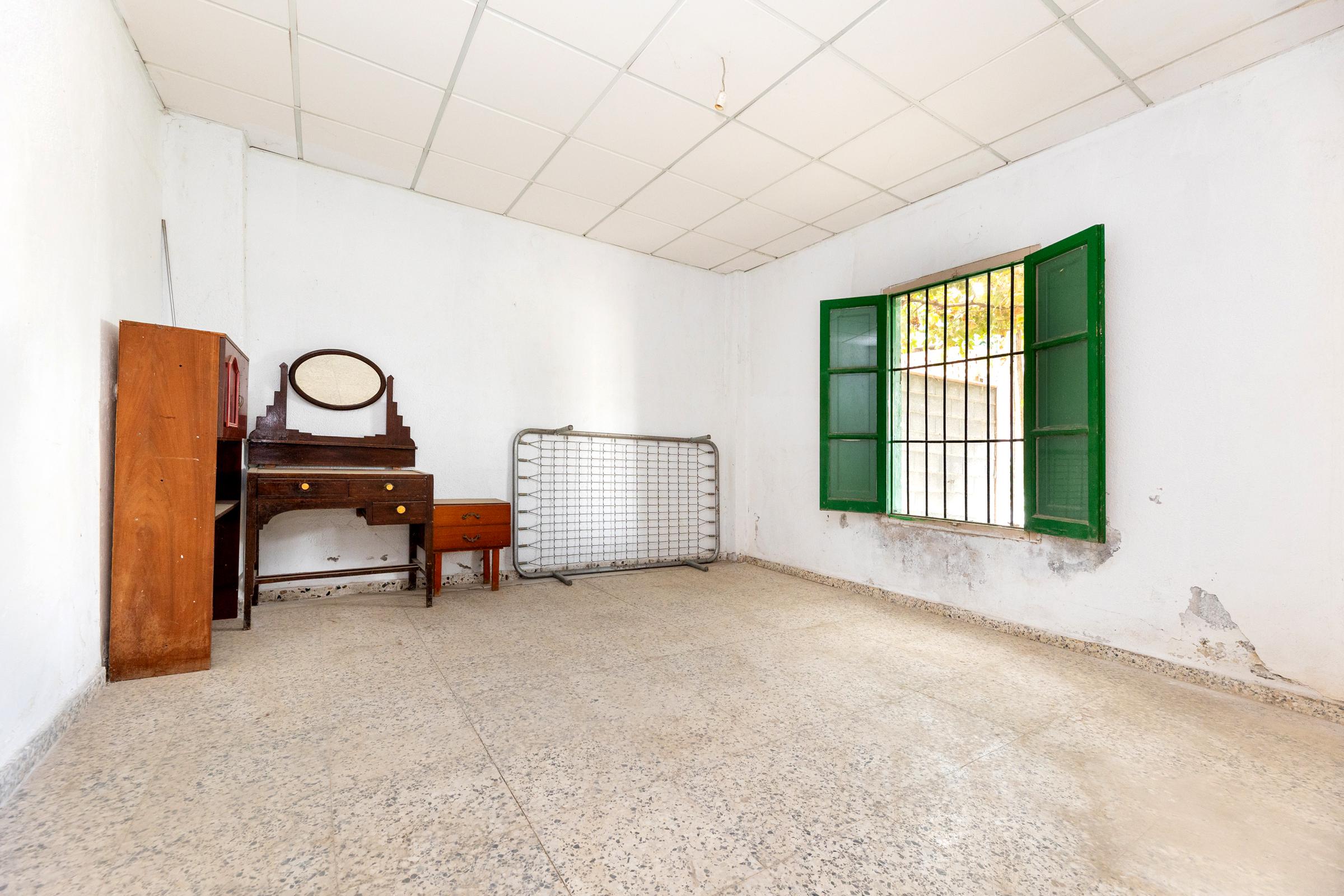 Imagen 10 Casa Pareada en venta en Fuente Vaqueros / Cerca del Ayuntamiento