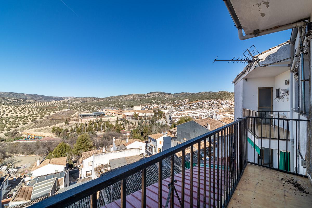 Imagen 13 Piso en venta en Montefrío / Al lado del Ayuntamiento