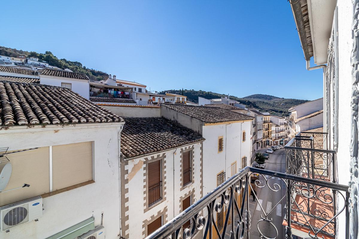 Imagen 9 Piso en venta en Montefrío / Al lado del Ayuntamiento