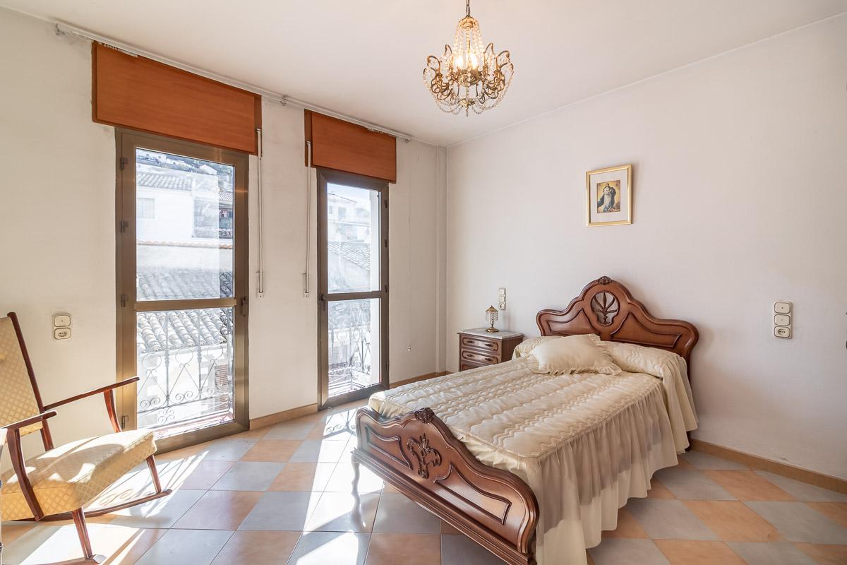 Imagen 17 Piso en venta en Montefrío / Al lado del Ayuntamiento