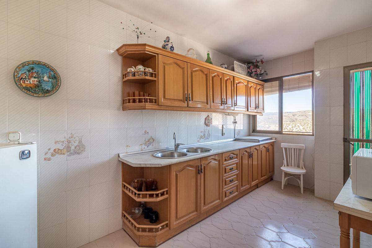 Imagen 4 Piso en venta en Montefrío / Al lado del Ayuntamiento