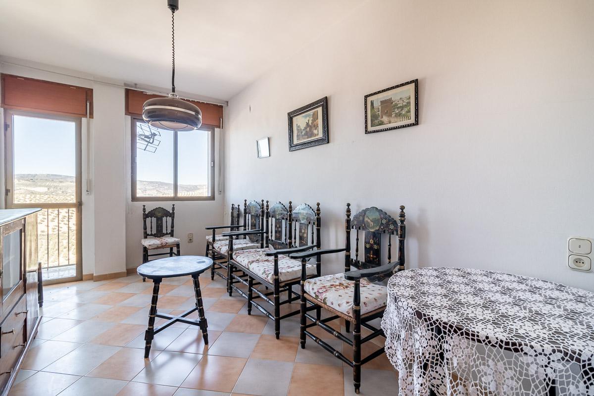 Imagen 11 Piso en venta en Montefrío / Al lado del Ayuntamiento