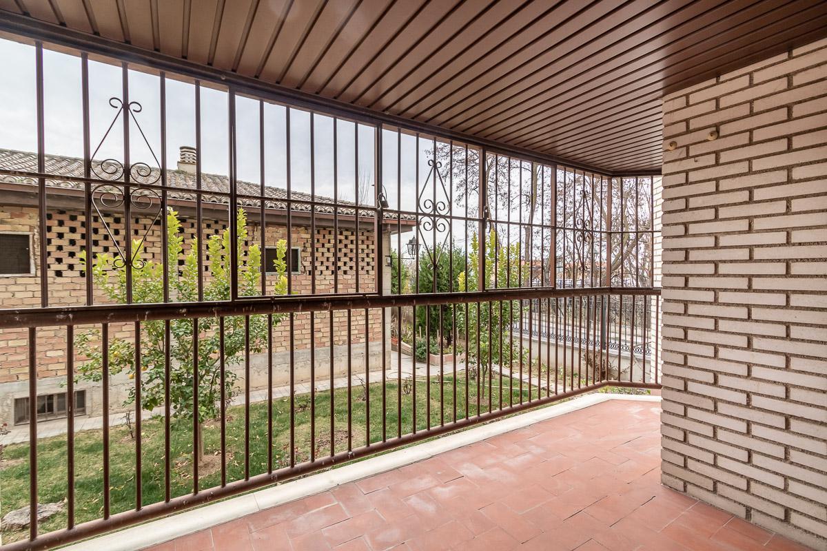 Imagen 2 Planta Baja en venta en Pinos Puente / Frente Cruz de Granada