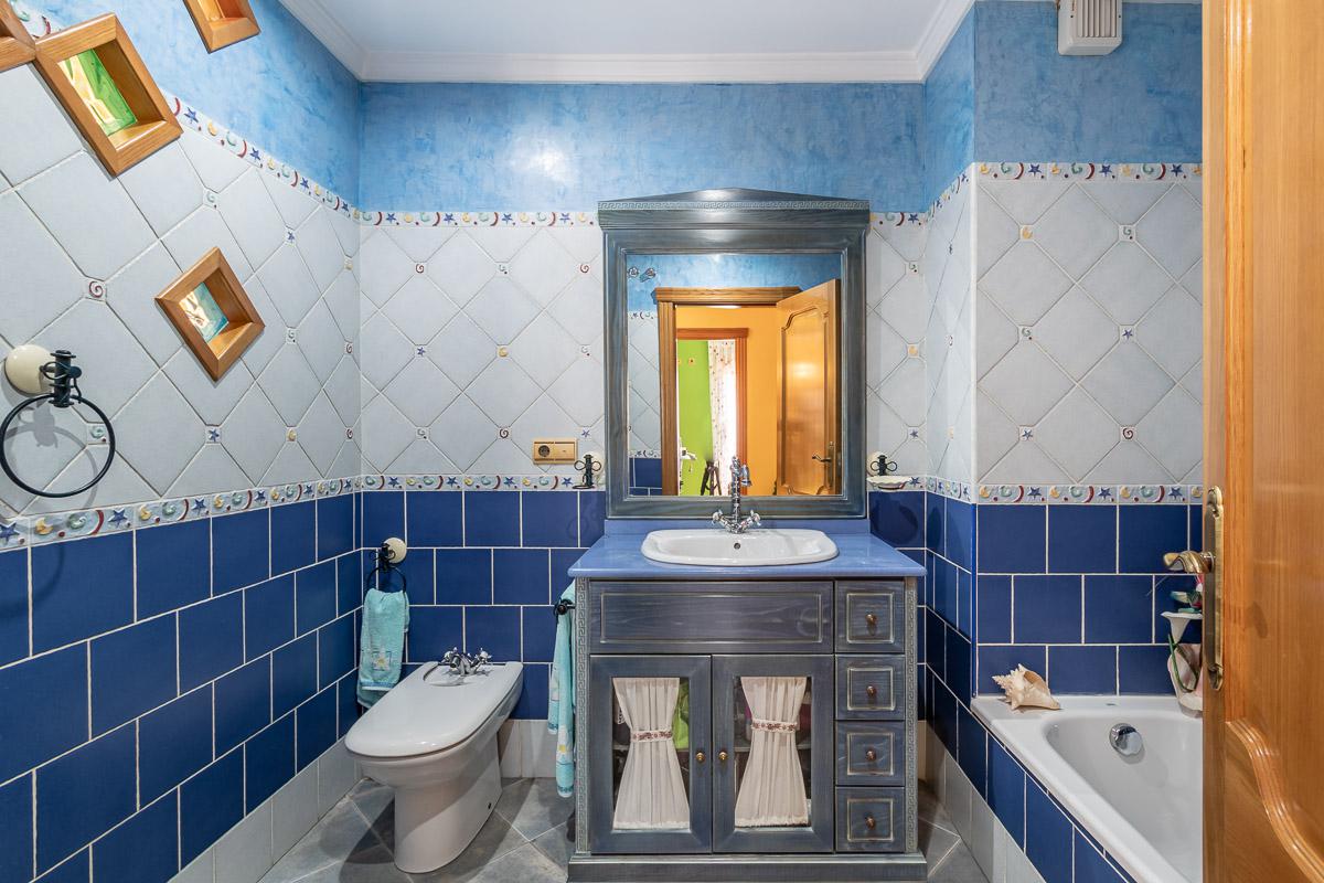 Imagen 12 Casa Adosada en venta en Atarfe / Instituto Iliberis