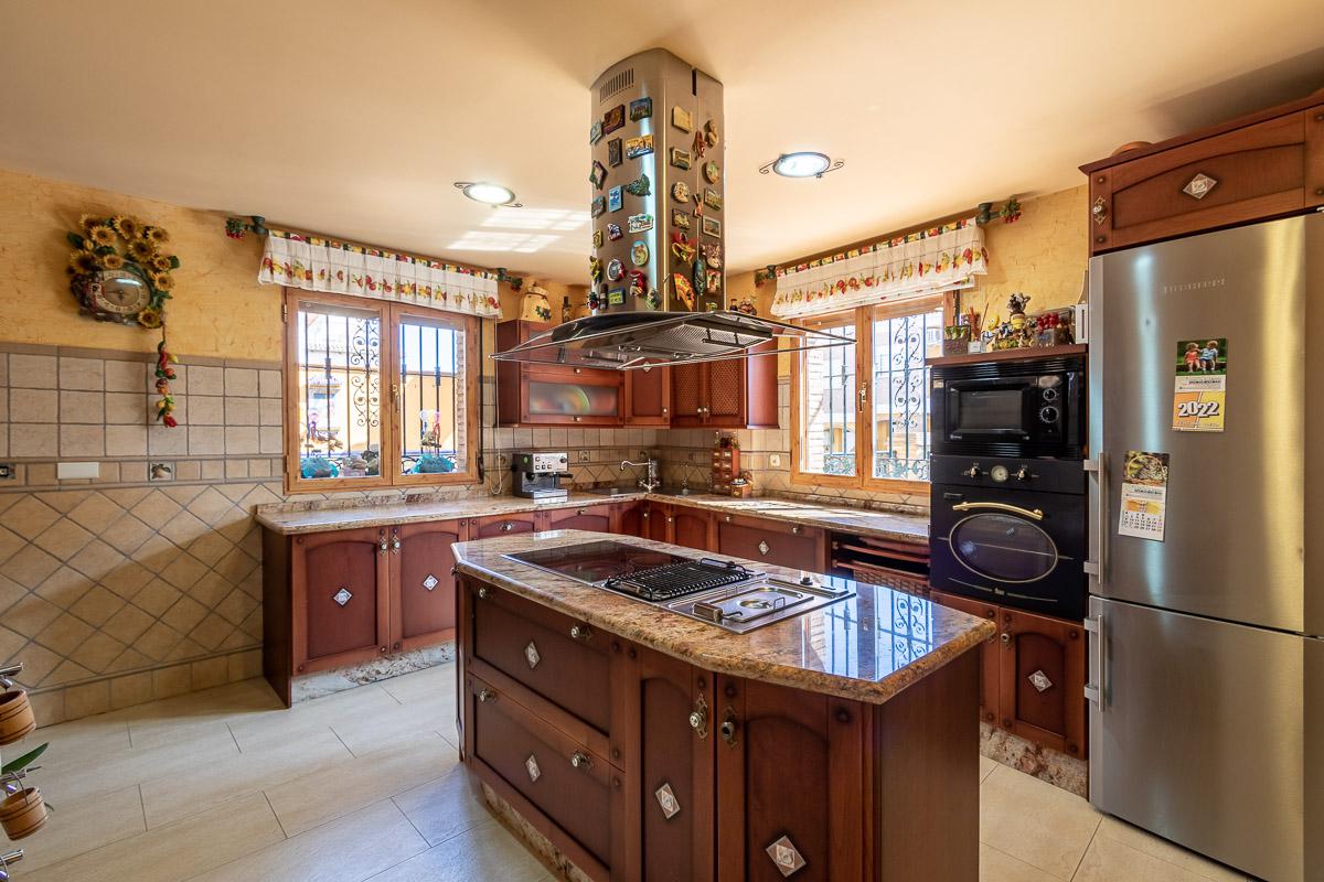 Imagen 16 Casa Adosada en venta en Atarfe / Instituto Iliberis