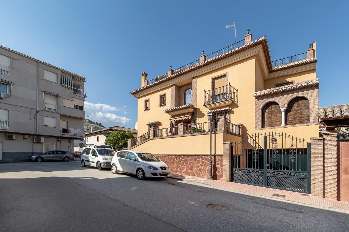 Imagen 25 Casa Adosada en venta en Atarfe / Instituto Iliberis