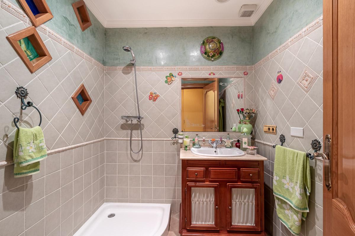 Imagen 21 Casa Adosada en venta en Atarfe / Instituto Iliberis