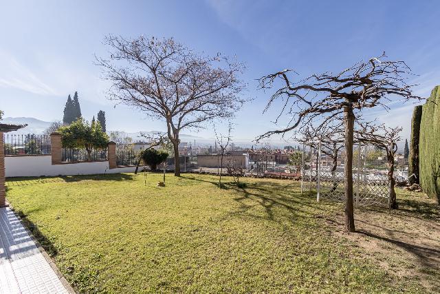 Imagen 2 Inmueble 280818 - Casa Aislada en venta en Huétor Vega / Junto a supermercado Consum