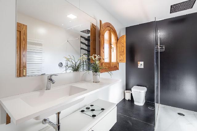 Imagen 13 Inmueble 280818 - Casa Aislada en venta en Huétor Vega / Junto a supermercado Consum