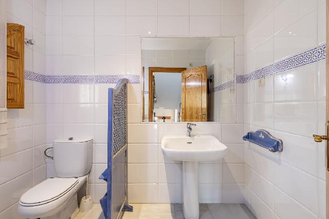 Imagen 22 Inmueble 280818 - Casa Aislada en venta en Huétor Vega / Junto a supermercado Consum