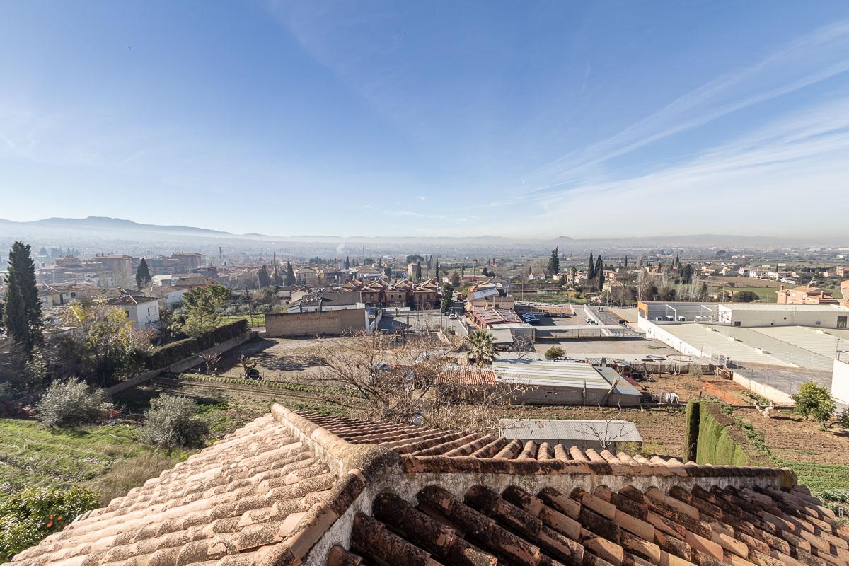 Imagen 25 Casa Aislada en venta en Huétor Vega / Junto a supermercado Consum