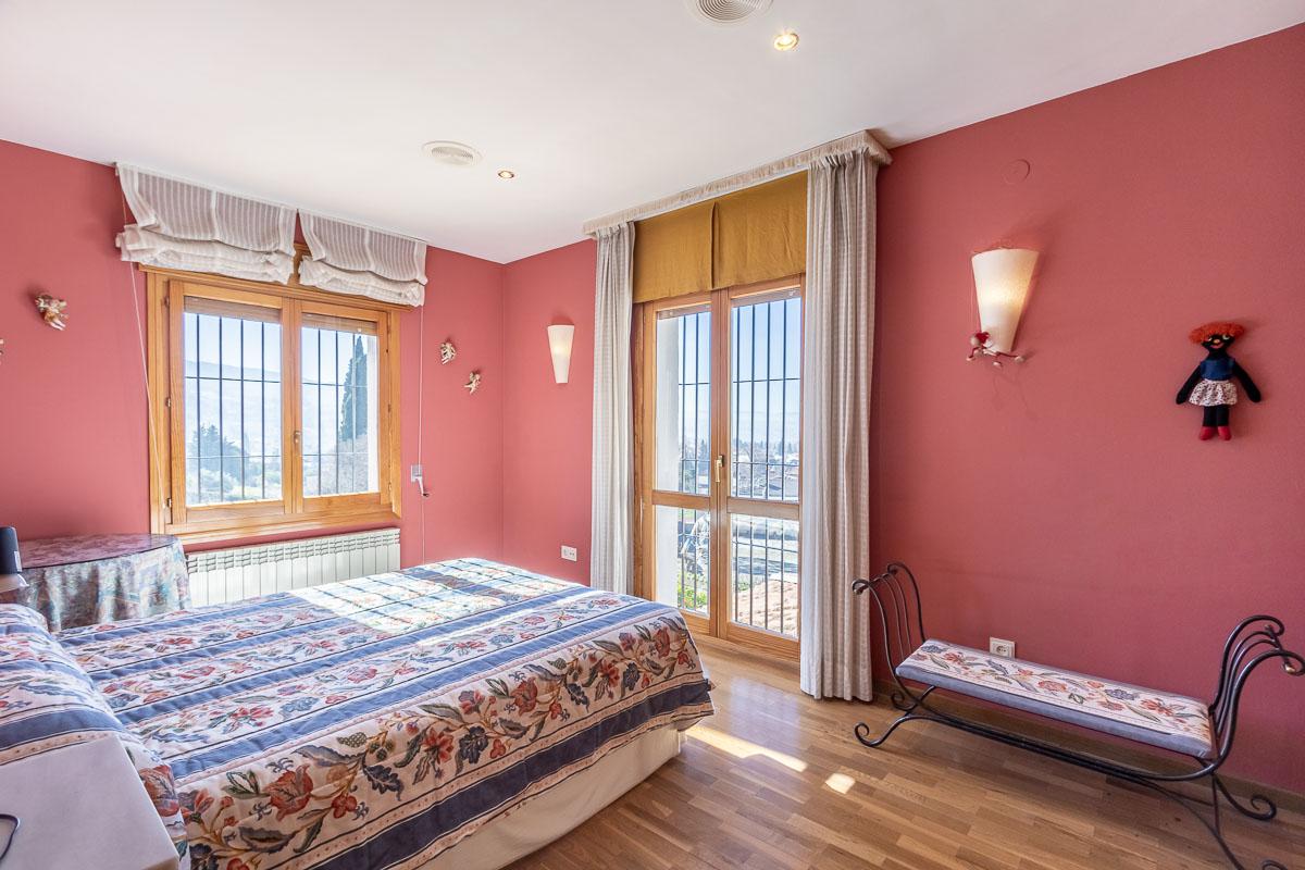 Imagen 14 Casa Aislada en venta en Huétor Vega / Junto a supermercado Consum