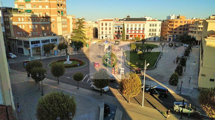 Imagen 3 Piso en venta en Badajoz / En Plaza de Minayo, junto al Teatro López de Ayala.