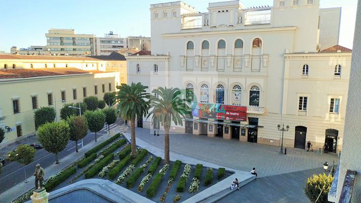 Imagen 17 Piso en venta en Badajoz / En Plaza de Minayo, junto al Teatro López de Ayala.