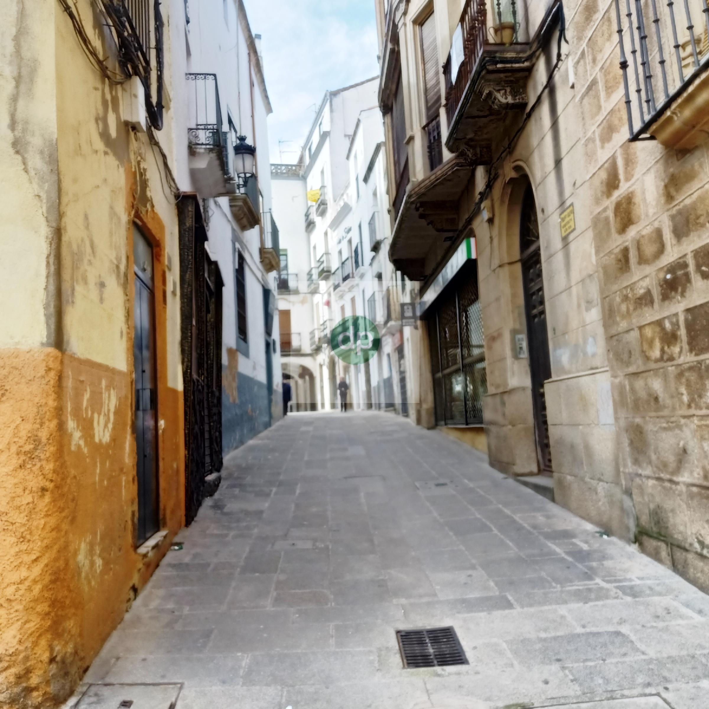 Imagen 26 Casa en venta en Cáceres / Casa Palacio junto a la Plaza Mayor. Inverta ahora !