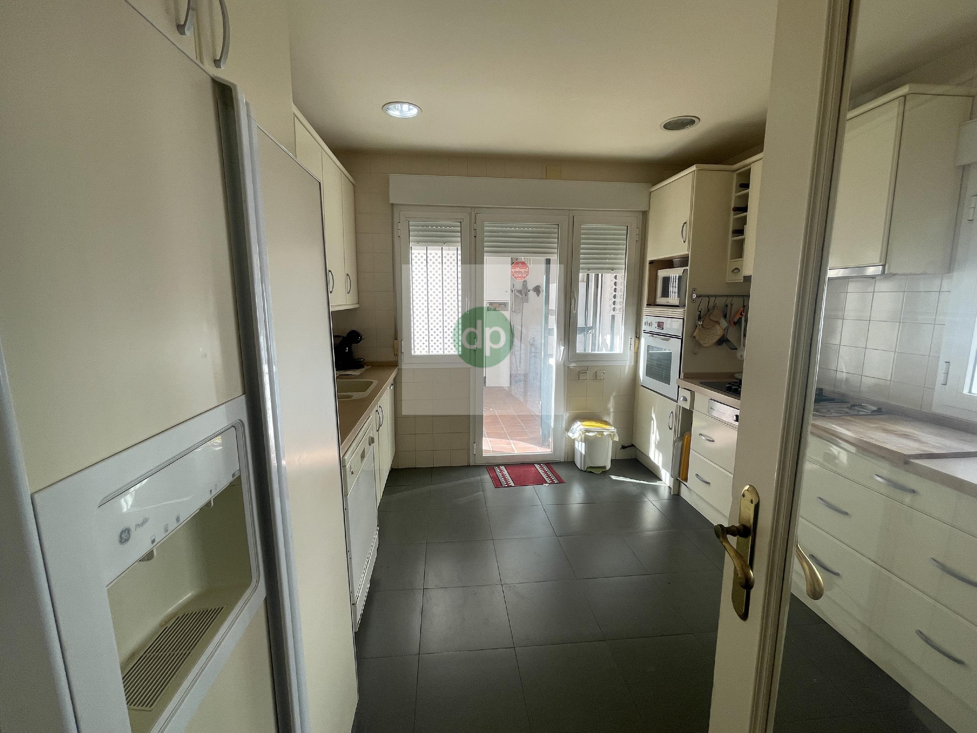 Imagen 3 Piso en venta en Badajoz / Plaza de los Alféreces, junto al Corte Inglés.