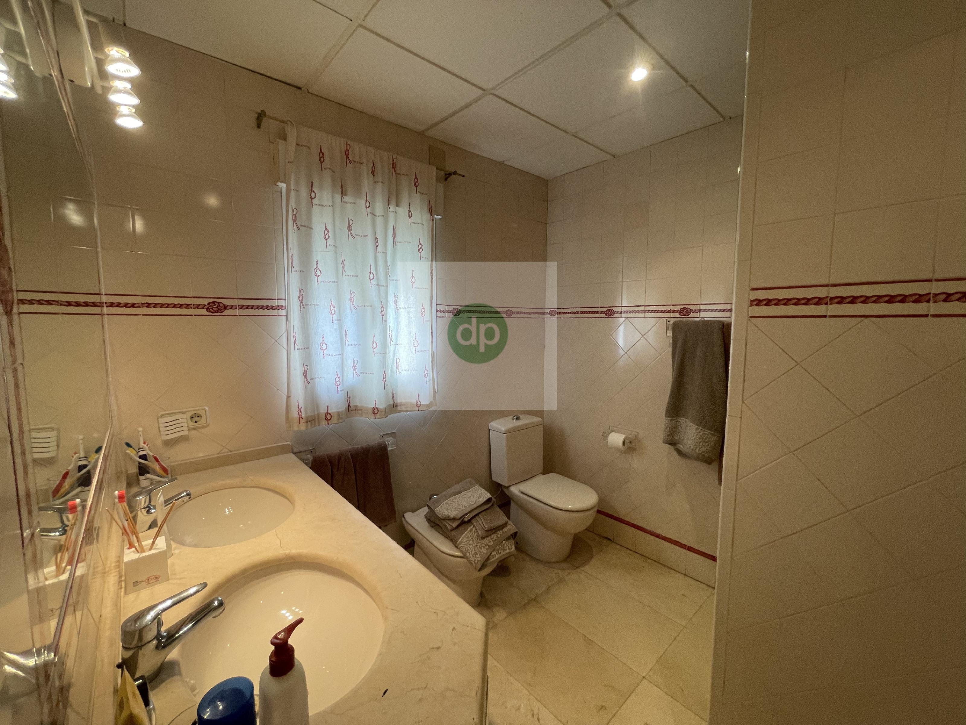 Imagen 16 Piso en venta en Badajoz / Plaza de los Alféreces, junto al Corte Inglés.