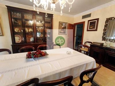 Imagen 13 Inmueble 285858 - Casa Aislada en venta en Badajoz / Frente al Complejo Alcántara y junto al Nuevo Vivero