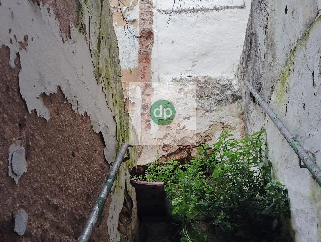 Imagen 1 Inmueble 292206 - Casa Adosada en venta en Badajoz / Cerca de la nueva zona de El Campillo y San Andrés