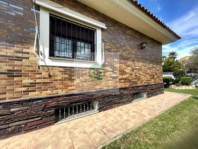 Imagen 3 Casa Aislada en venta en Badajoz / Ctra Talavera - Urbanización Golf Guadiana