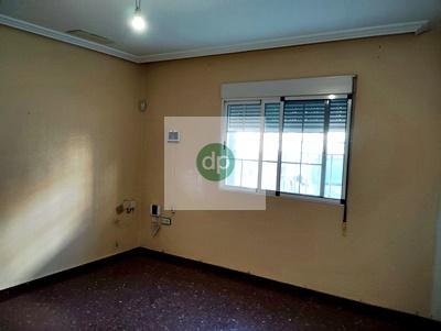 Imagen 5 Casa Adosada en venta en Badajoz / Al inicio de San Roque, próximo a Ricardo Carapeto.