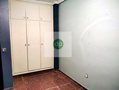 Imagen 12 Inmueble 297191 - Casa Adosada en venta en Badajoz / Al inicio de San Roque, próximo a Ricardo Carapeto.