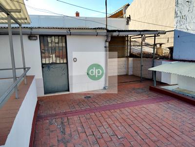 Imagen 1 Casa Adosada en venta en Badajoz / Al inicio de San Roque, próximo a Ricardo Carapeto.