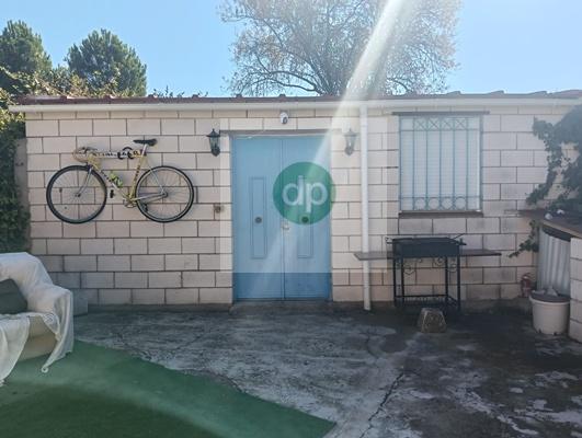 Imagen 25 Casa Aislada en venta en Badajoz / En Urbanización Los Montitos- Ctra de Sevilla