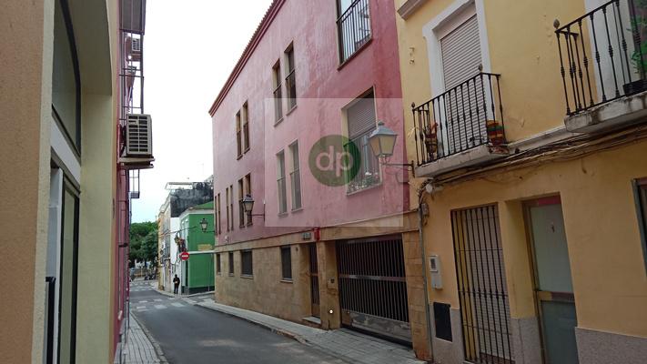 Imagen 38 Dúplex en venta en Badajoz / Próximo a Ronda del Pilar, en el Casco Histórico