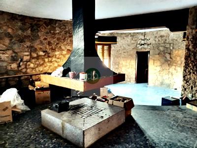 Imagen 7 Inmueble 299599 - Casa Aislada en venta en Badajoz / Los Montitos - Avenida principal. Ubicación inmejorable