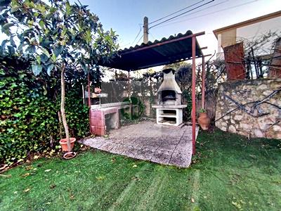 Imagen 32 Inmueble 299599 - Casa Aislada en venta en Badajoz / Los Montitos - Avenida principal. Ubicación inmejorable