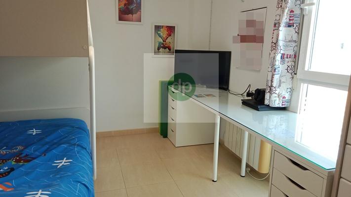 Imagen 21 Piso en venta en Badajoz / Cerro Gordo - en la calle de mayor actividad comercial