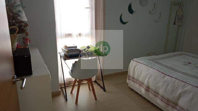 Imagen 22 Inmueble 301610 - Piso en venta en Badajoz / Cerro Gordo - en la calle de mayor actividad comercial