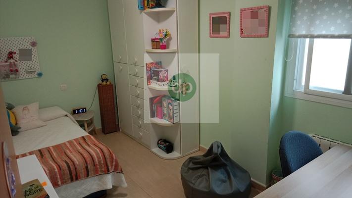 Imagen 26 Piso en venta en Badajoz / Cerro Gordo - en la calle de mayor actividad comercial