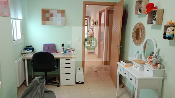 Imagen 27 Piso en venta en Badajoz / Cerro Gordo - en la calle de mayor actividad comercial