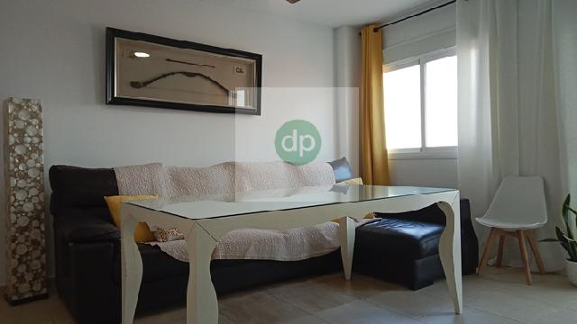 Imagen 10 Inmueble 301610 - Piso en venta en Badajoz / Cerro Gordo - en la calle de mayor actividad comercial