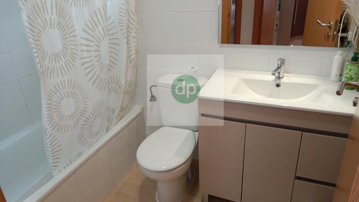 Imagen 37 Piso en venta en Badajoz / Cerro Gordo - en la calle de mayor actividad comercial