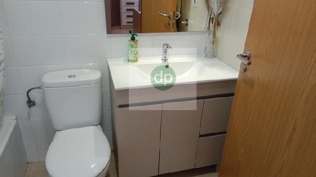 Imagen 38 Inmueble 301610 - Piso en venta en Badajoz / Cerro Gordo - en la calle de mayor actividad comercial