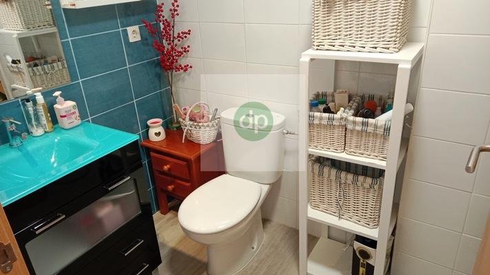 Imagen 31 Piso en venta en Badajoz / Cerro Gordo - en la calle de mayor actividad comercial