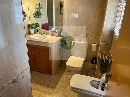 Imagen 34 Piso en venta en Badajoz / Junto a Av Ramón y Cajal - Memoria de Menacho