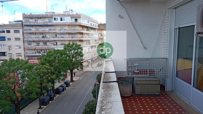 Imagen 11 Piso en venta en Badajoz / Antes Av Villanueva, junto a El Corte Inglés.